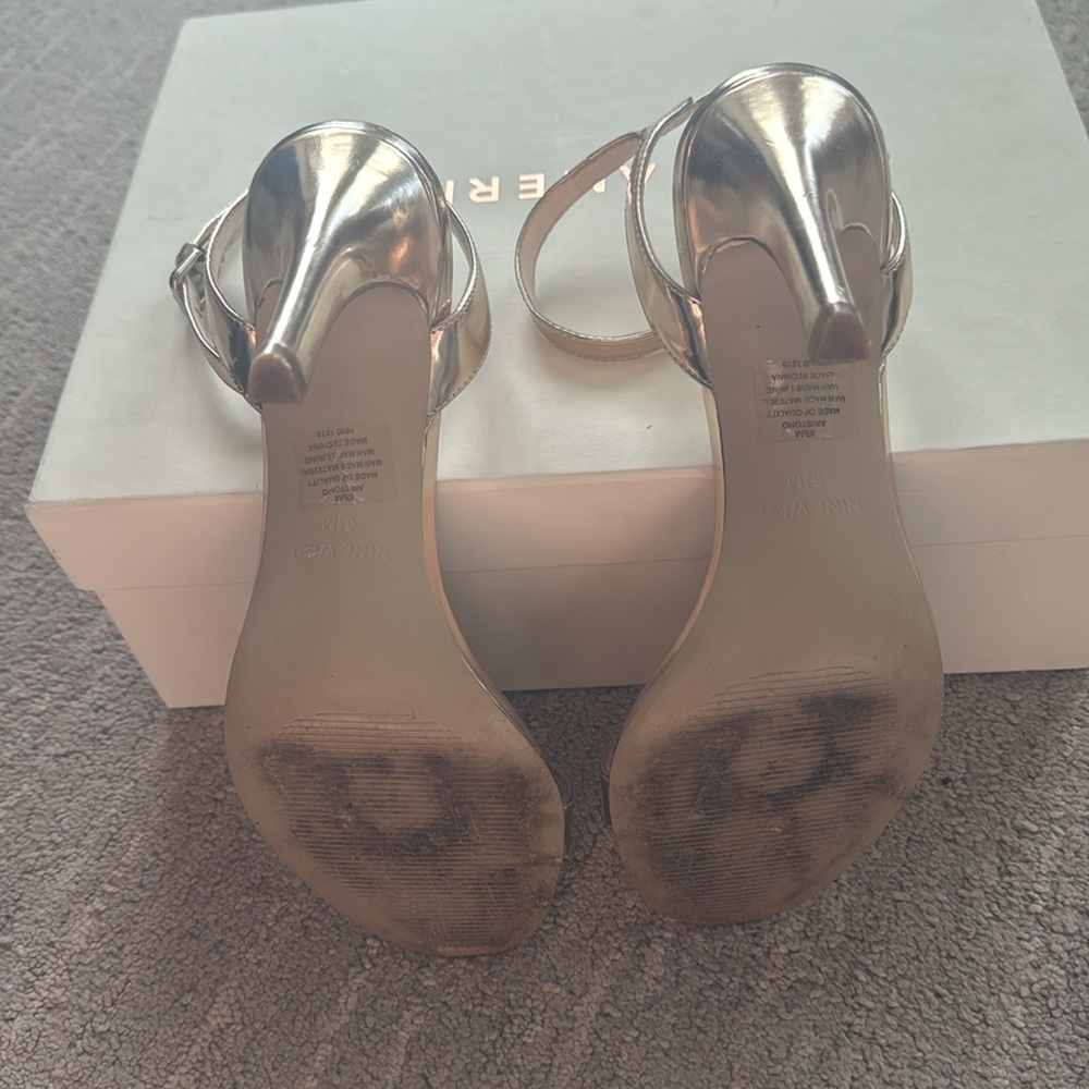 Nine West Two Piece Ankle Strap Gold heels - Picture 4 of 7